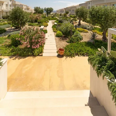 Guesthost - Borgo 84 - Cuore Blu Flat Апартаменты Марцамеми
