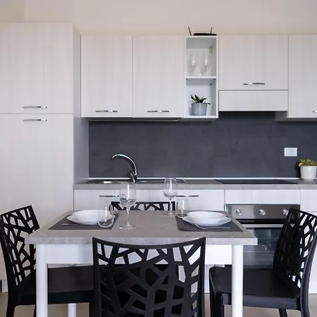 Guesthost - Borgo 84 - Cuore Blu Flat מרצאממי