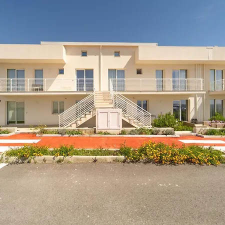 Guesthost - Borgo 84 - Cuore Blu Flat מרצאממי